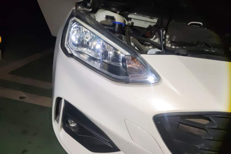 Used Ford Focus 2020 Sedan EcoBoost 180 Automatic Trend Edition