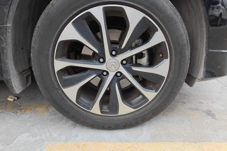 Used Honda Avancier 2017 240TURBO Two-Wheel Drive Comfort Version Right Front Wheel Hub