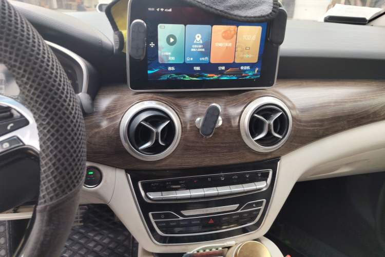 Used BAIC Beijing EU5 2018 R500 Smart Wind Edition
