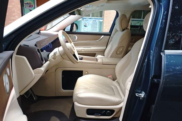 Used Hima AITO M9 2024 Range-Extended Ultra Version 42 kWh 6-Seater Model
