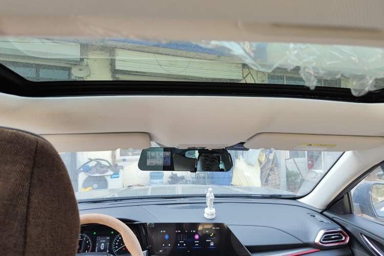 Used CHANGAN OSHAN X5 2021 Revised Version 1.6L Manual Luxury Edition
