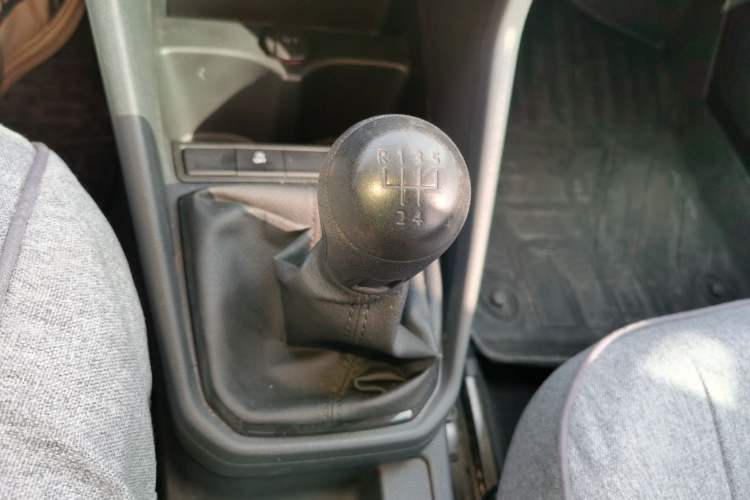 Used Jetta VA3 2024 1.5L Manual Entry-Level Version Gear Lever
