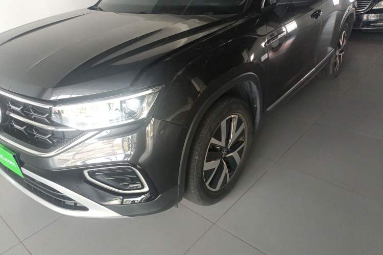 Used Volkswagen Tayron 2023 280TSI Two-Wheel-Drive Luxury Plus Advanced Version
