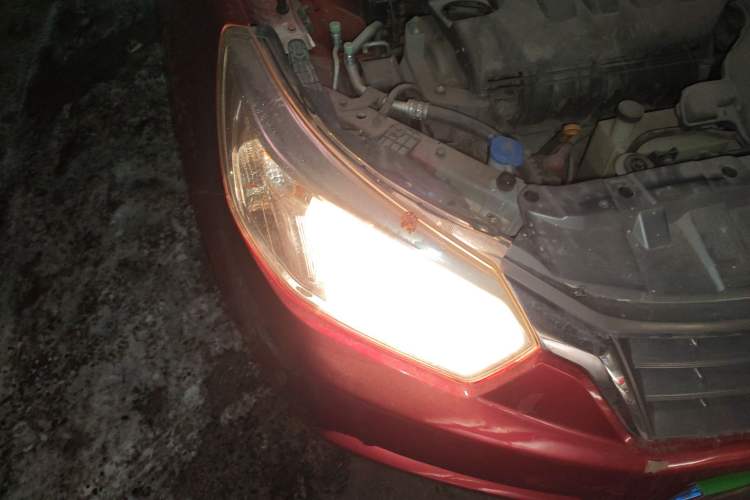 Used Venucia R50 2013 1.6L Automatic Fashion Edition