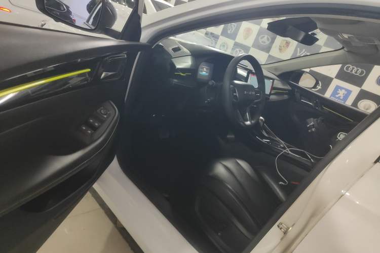 Used Roewe i5 2021 1.5L CVT Diamond Edition Driver Seat