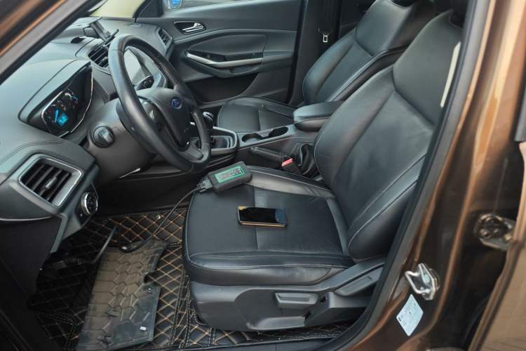 Used Ford Escort 2015 1.5L Manual Fashion Edition