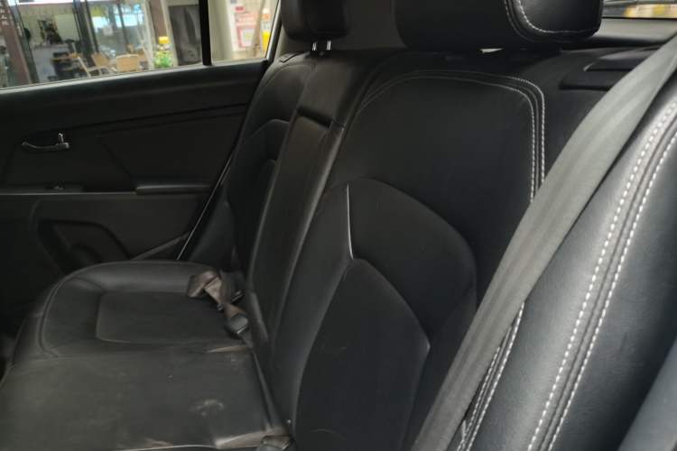 Used Kia Sportage R 2014 2.0L Automatic Two-Wheel Drive GLS Trim
