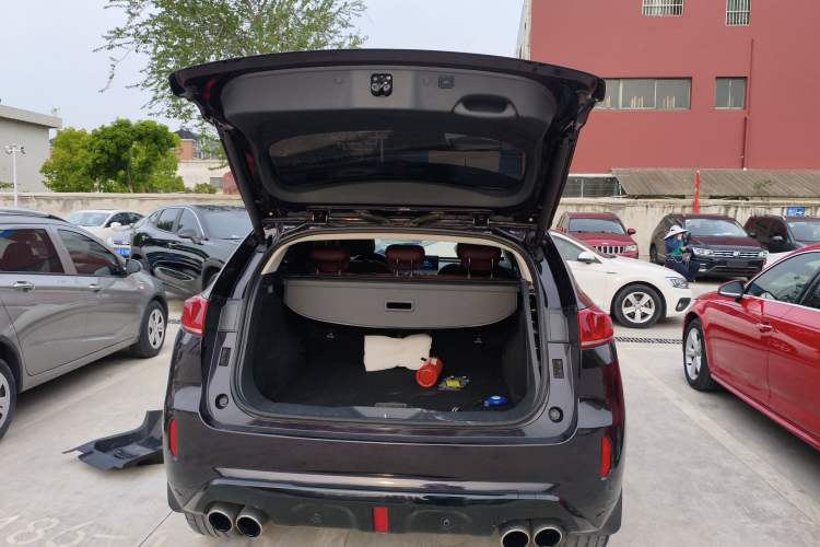 Used Wey VV7 2017 2.0T Flagship Model Trunk