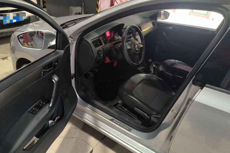 Used Volkswagen Santana 2015 1.6L Manual Comfort Edition Driver Seat