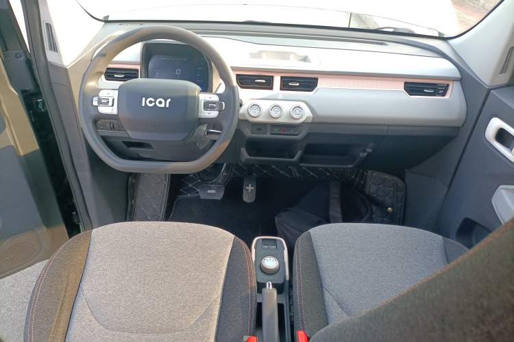 Used Chery New Energy QQ Ice Cream 2022 170km Sundae Phosphate Lithium-Ion
