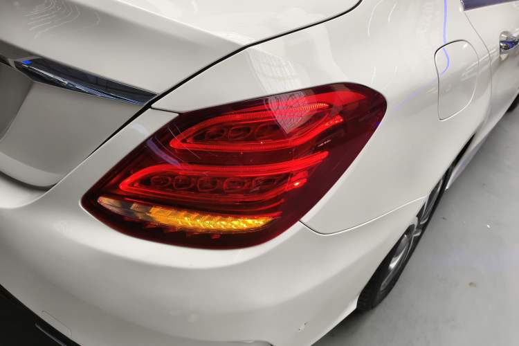 Used Mercedes-Benz C-Class 2018 C 180 L Fashion Edition Sport Version
