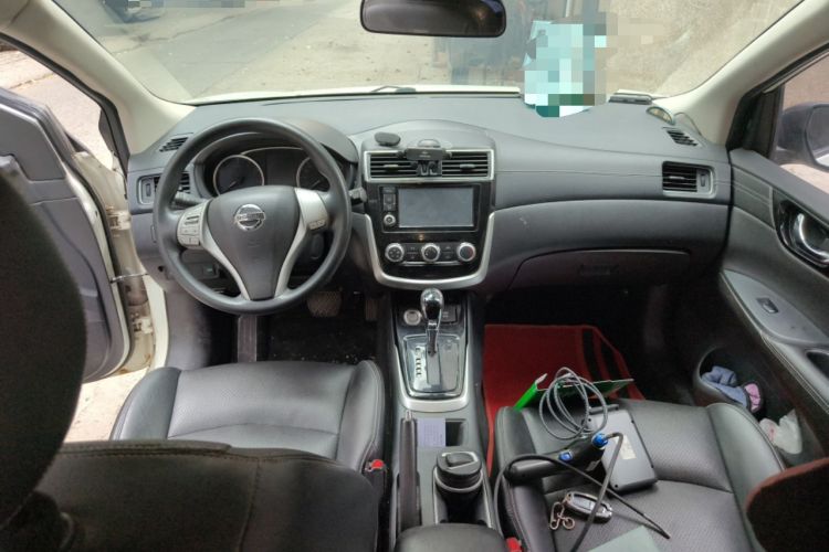 Used Nissan Tiida 2016 1.6L CVT Smart Drive Edition Center Console