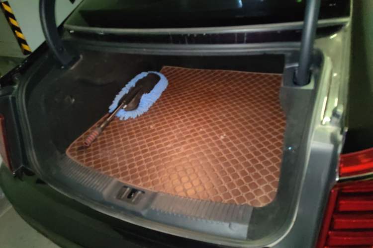 Used Hongqi H9 2020 2.0T Smart Connect Flagship Edition Trunk