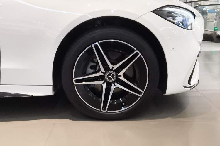 Used Mercedes-Benz C-Class 2024 Second Facelift C 260 L Starry Night Sport Edition
