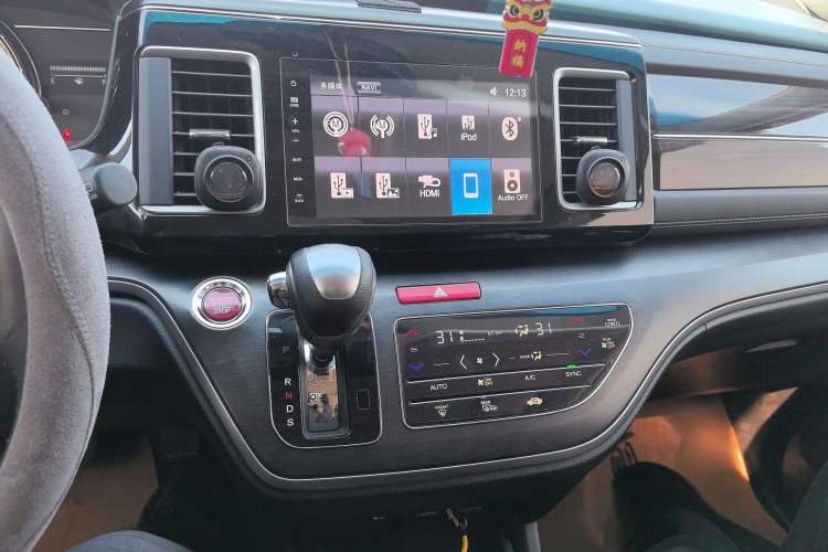 Used Honda Elysion 2016 2.4L Luxury Edition
