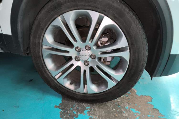 Used Lynk & Co 01 2019 2.0T Two-Wheel-Drive Pro Version China VI Standard
