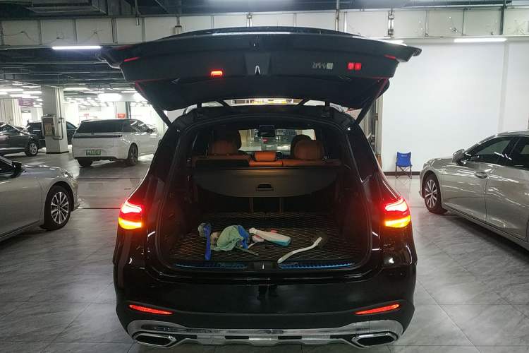 Used Mercedes-Benz GLC 2023 Refreshed GLC 300 L 4MATIC Dynamic Version 7-Seater