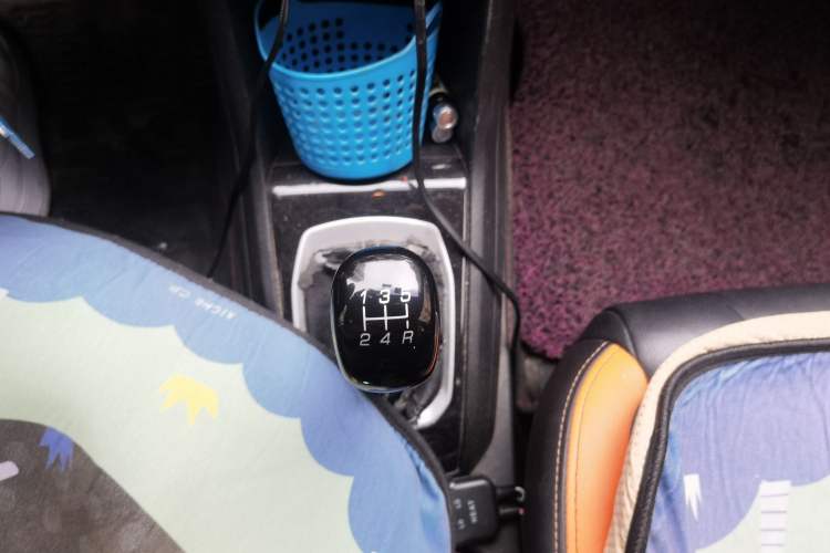 Used Baojun 310 2016 1.2L Manual Luxury Model Gear Lever