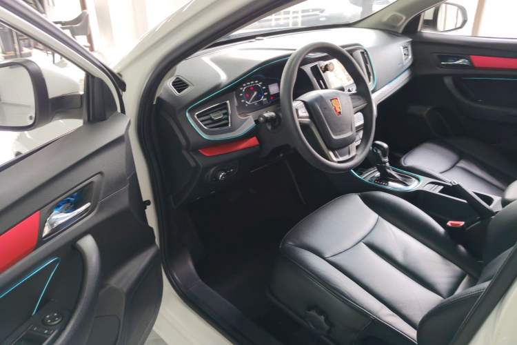 Used Roewe 360 2015 1.5L Automatic Luxury Edition
