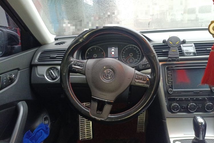 Used Volkswagen Passat 2013 1.8TSI DSG Prestige Edition Steering Wheel