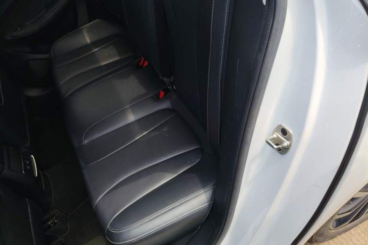 Used Roewe i5 2020 1.5L Automatic 4G Connect Luxury Flagship Edition