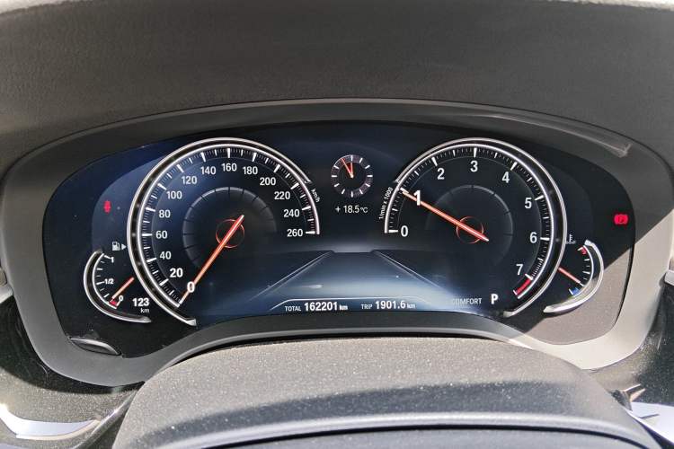 Used BMW 5 Series 2018 530Li xDrive Luxury Package Instrument Cluster