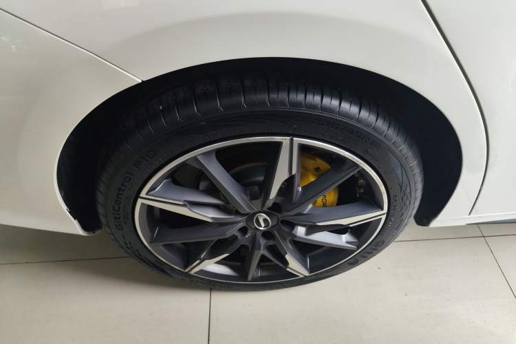 Used GAC Trumpchi EMPOW 2023 270T DCT J16 Version Exterior 5