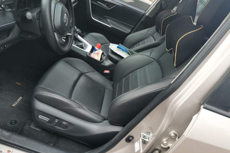 Used Toyota Wildlander 2020 2.0L CVT Two-Wheel Drive Luxury Edition
