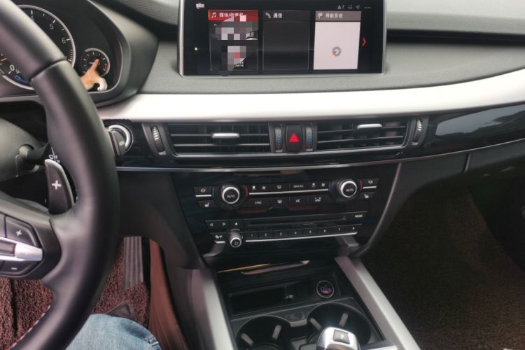 Used BMW X5  Audio And AC Panel