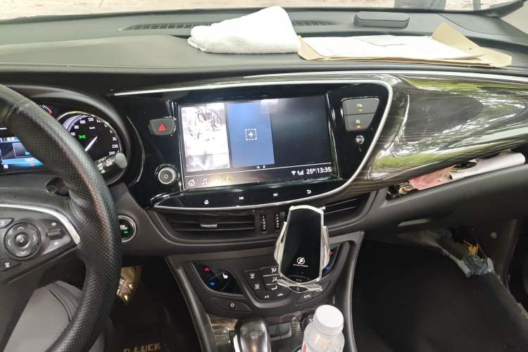 Used Buick Envision 2020 20T Two-Wheel Drive Elite Version Audio And AC Panel