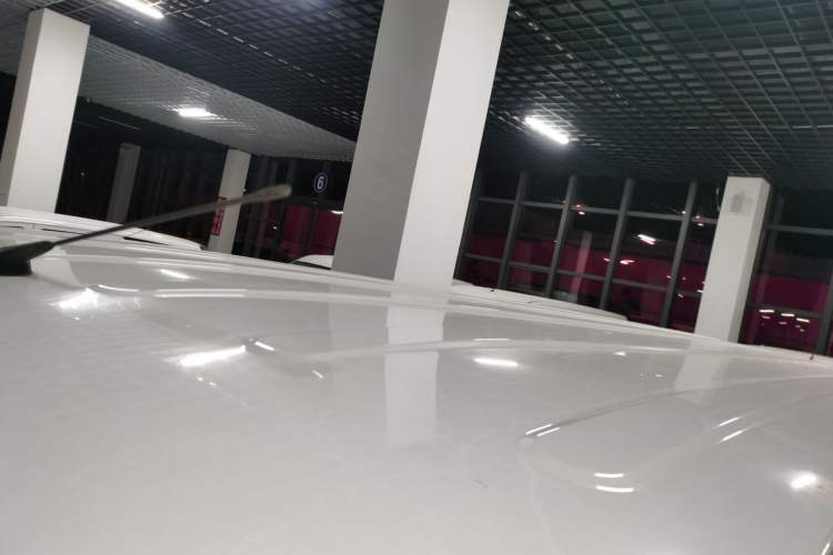 Used Wuling Yangguang 2024 300KM Comfort Version Passenger Van 75kW