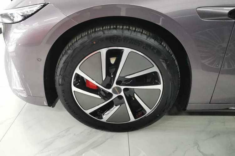 Used EXEED Star Era ES 2025 Extended-Range Max Urban Assisted Driving Left Front Wheel Hub