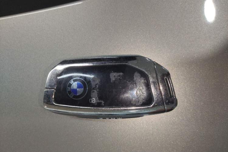 Used BMW 5 Series 2024 530Li Luxury Edition M Sport Package Vehicle Key