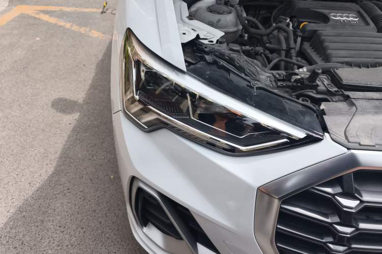 Used Audi Q3 2020 35 TFSI Fashion Dynamic Model
