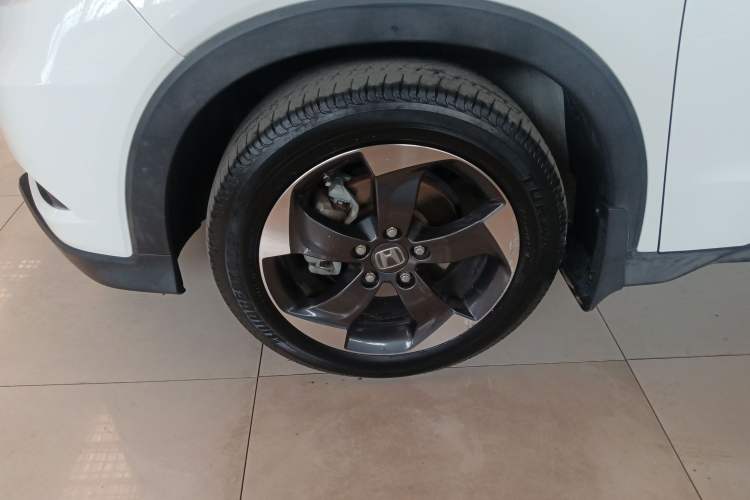Used Honda Vezel 2017 1.8L CVT Front-Wheel Drive Pioneer Edition Left Front Wheel Hub