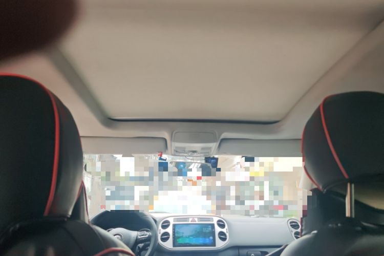 Used Volkswagen Tiguan 2010 1.8 TSI Automatic Two-Wheel Drive Trend Edition Headliner