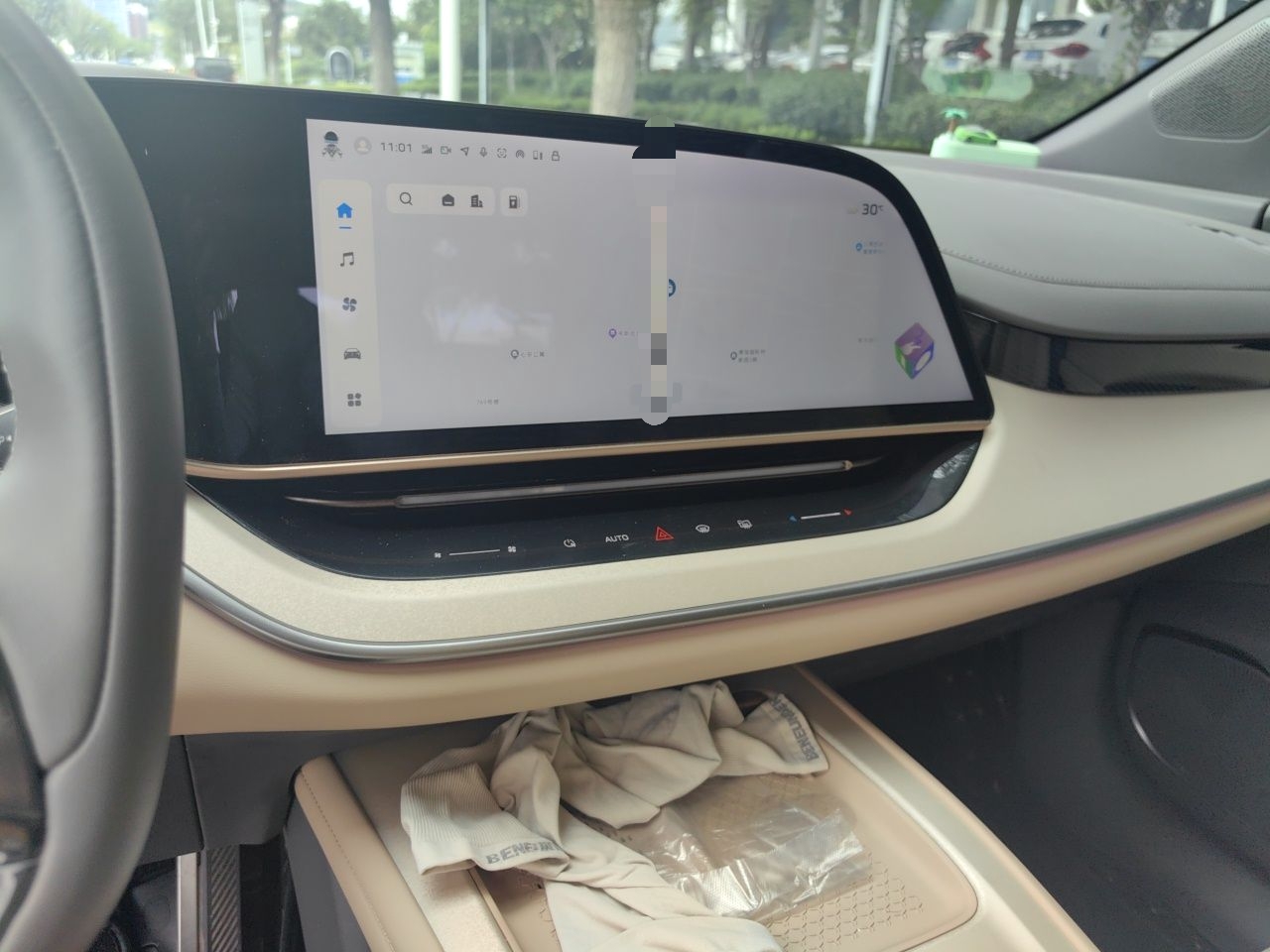Hongqi Tiangong 08 2025 565 All-Wheel-Drive Pioneer Edition — снимка 13