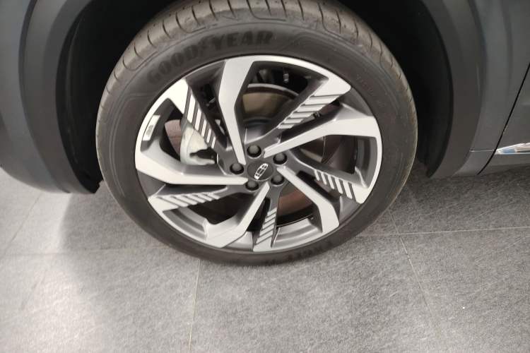 Used Geely Auto Monjaro L 2024 2.0TD High-Power Automatic Two-Wheel Drive Skyline Edition
