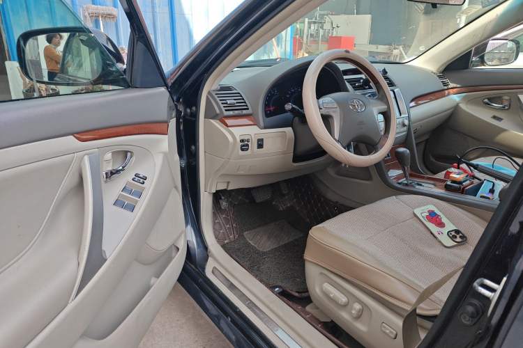 Used Toyota Camry 2013 200G Classic Luxury Edition
