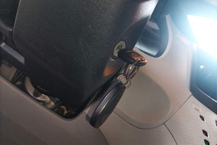 Used Toyota Sienna 2014 3.5L Sienna LE Two-Wheel Drive U.S. Specification