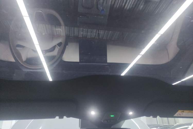 Used Nio ET5T 2023 75 kWh Touring Headliner