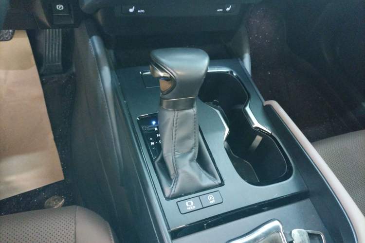 Used Lexus ES 2023 200 Excellence Edition