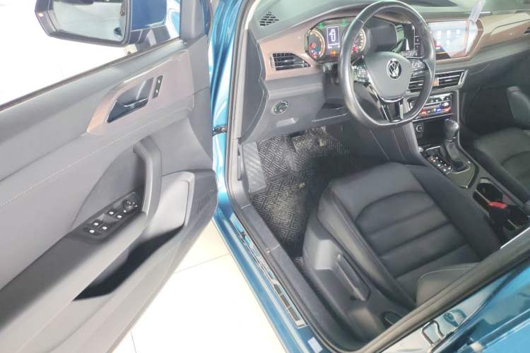 Used Volkswagen Tharu 2020 280TSI Two-Wheel Drive Luxury Edition China VI Standard