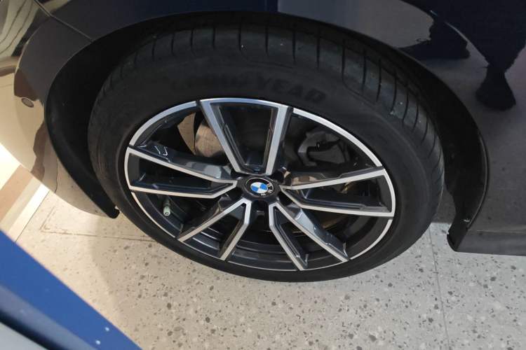 Used BMW 3 Series 2021 Second Facelift 325Li M Sport Package
