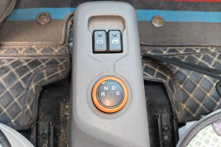 Used Dongfeng Fengon MINIEV 2022 Simple Style Comfort Version Gear Lever