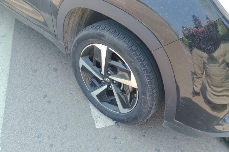 Used Hyundai ix35 2021 2.0L Automatic 2WD GLS Leading Edition Right Front Wheel Hub