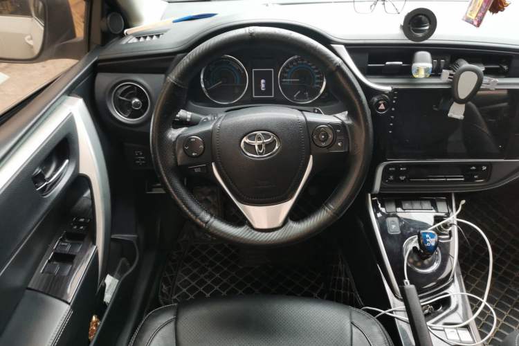 Used Toyota Corolla 2017 Revised Dual-Engine 1.8L E-CVT Elite Edition
