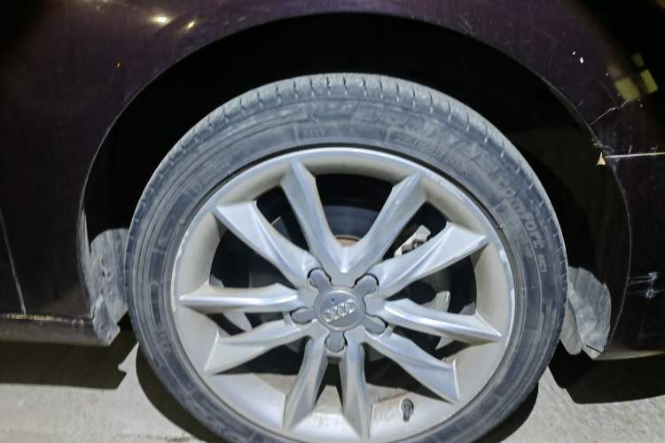 Used Audi A3 2014 Sportback 35 TFSI Automatic Comfort Model Right Front Wheel Hub