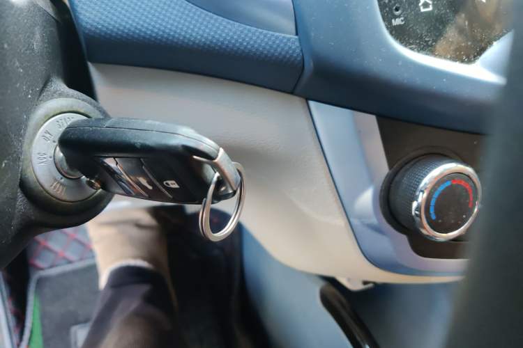 Used CHANGAN Benni E-Star 2021 National Edition Colorful Version Lithium Iron Phosphate (31.86 kWh)