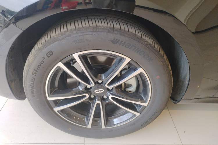 Used Hima AITO M5 2025 Extended-Range Ultra Rear-Wheel-Drive Version
